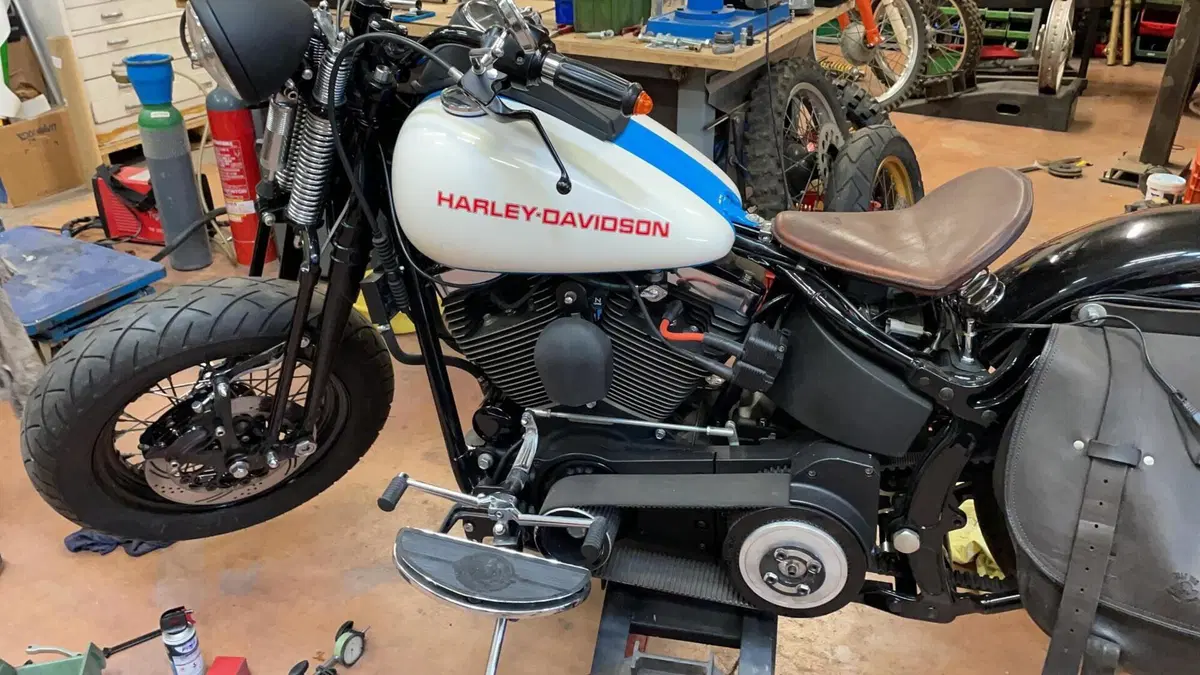 Harley-Davidson 1450 Heritage Springer Classic (2005 - 07) - FLSTSC 