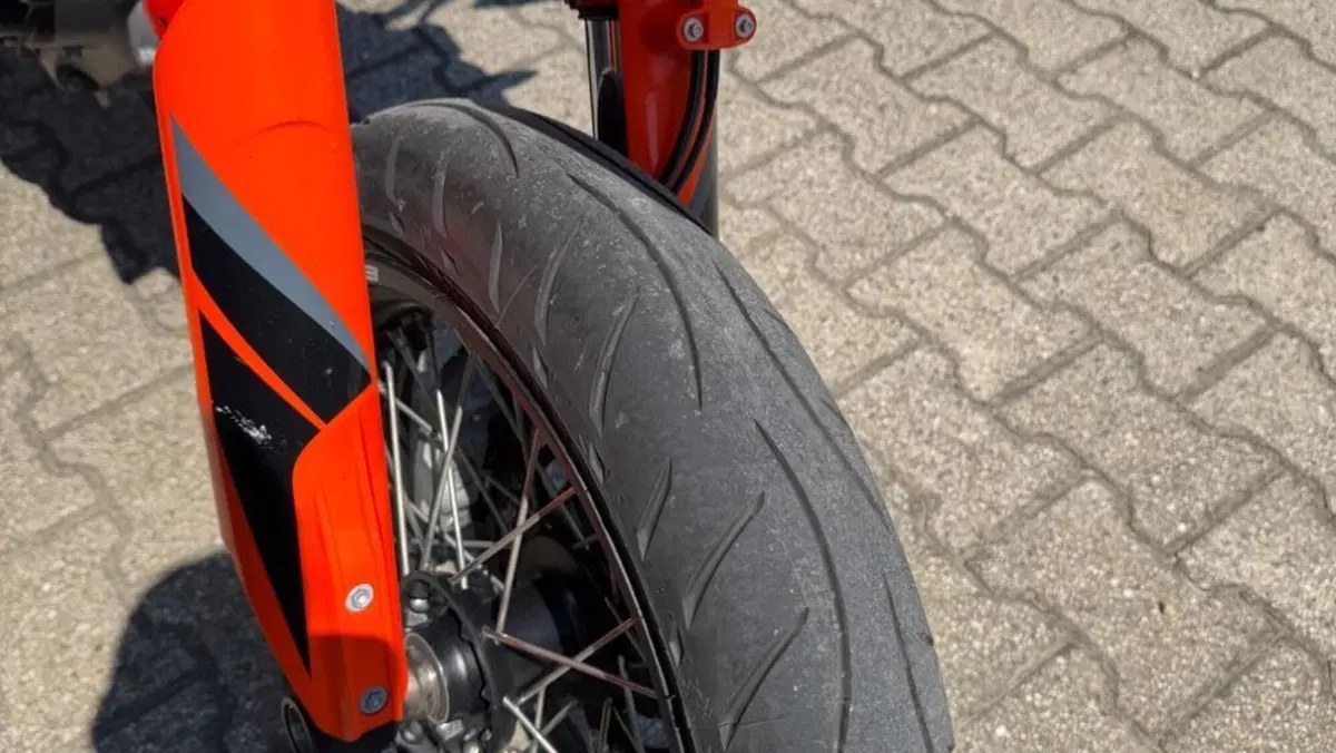 KTM 690 SMC R (2021 - 22)  (7)