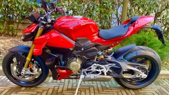 Ducati Streetfighter V4 S (2025 - 26) usata