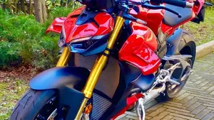 Ducati Streetfighter V4 S (2025 - 26)  (2)