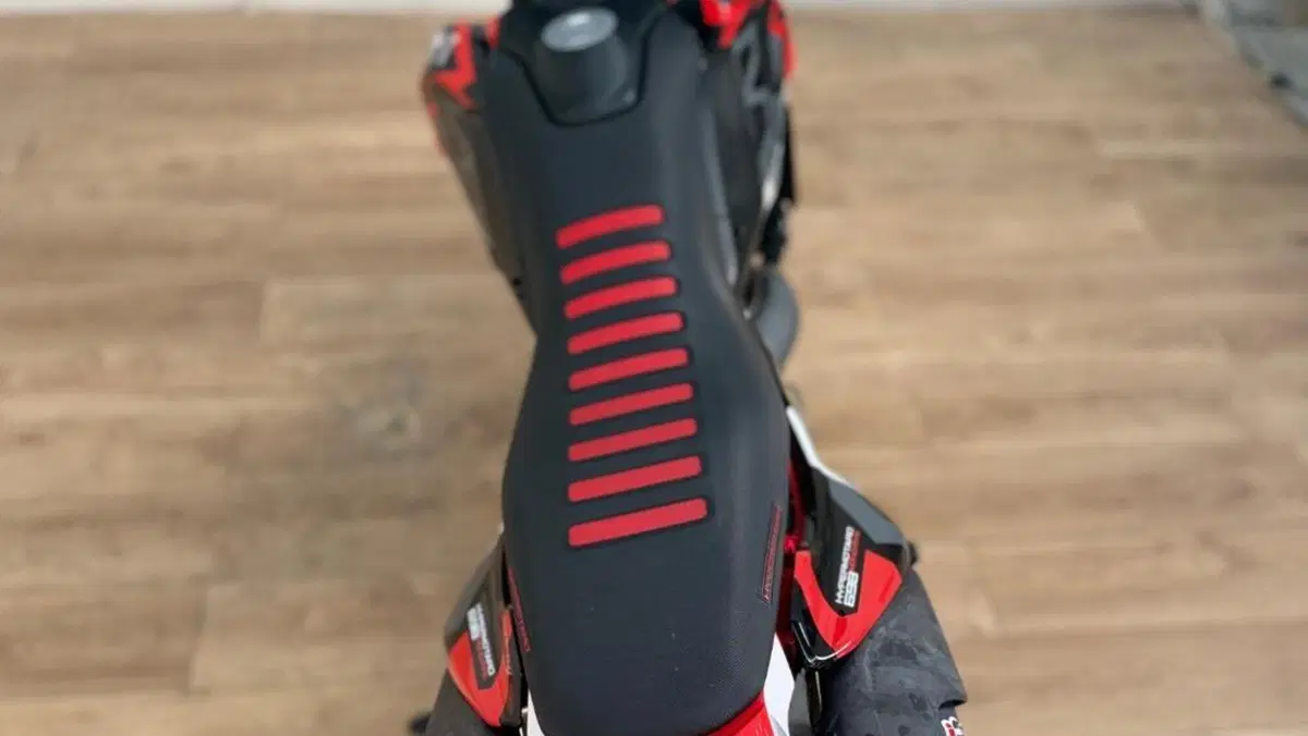 Ducati Hypermotard 698 Mono RVE (2024 - 26)  (8)