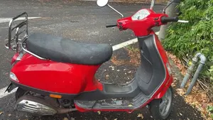 Vespa 50 ET4 (2002 - 06)  (3)