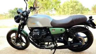 Moto Guzzi V7 Stone Centenario (2021 - 22) usata