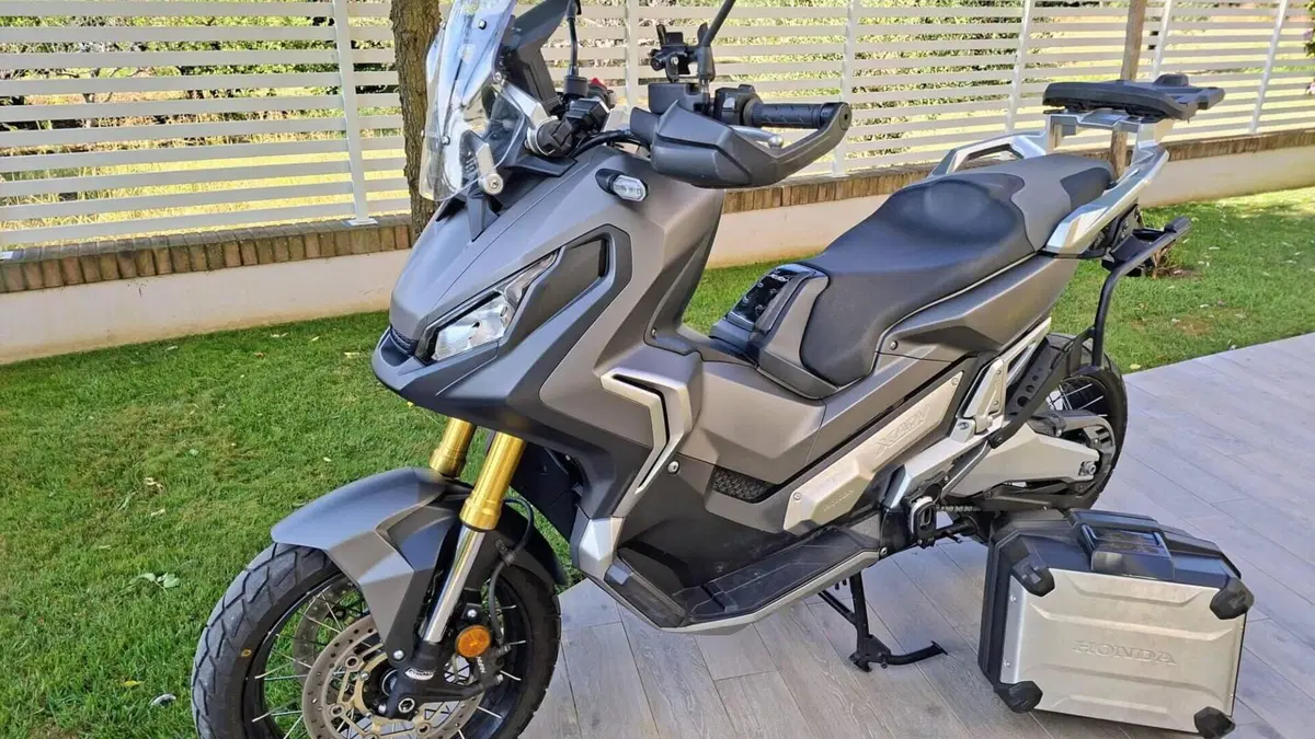 Honda X-ADV 750 (2017)  (2)