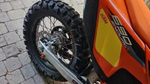KTM 690 Enduro R (2022 - 25)  (4)