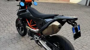 KTM 690 SMC R (2023 - 25)  (2)
