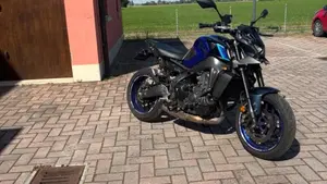 Yamaha MT-09 (2021 - 23)  (2)