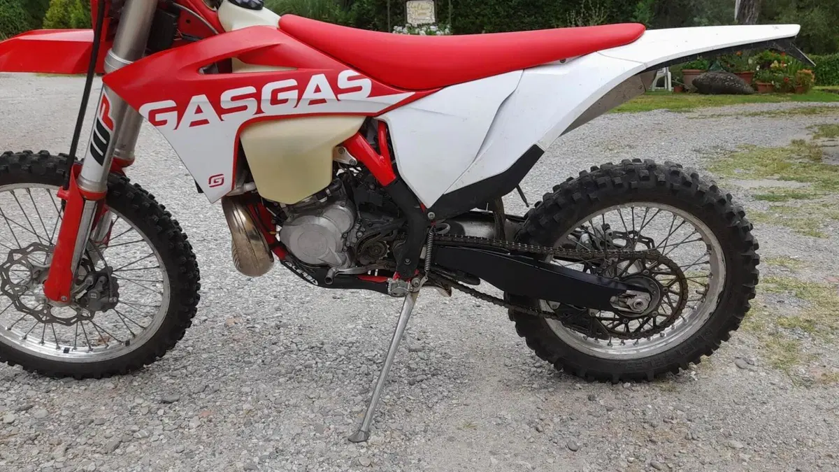 GASGAS EC 300 (2021)  (5)