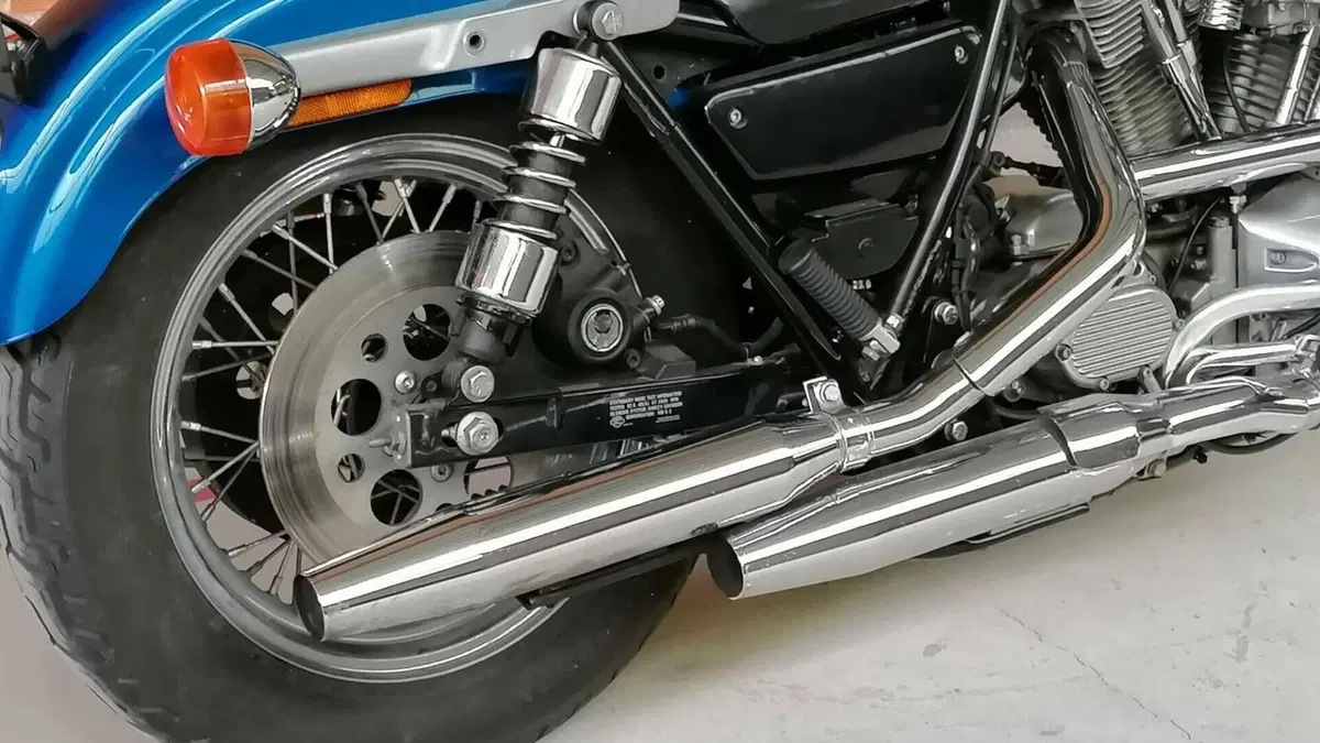 Harley-Davidson   (7)