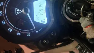 Triumph Speed Twin 900 (2023 - 24)  (3)