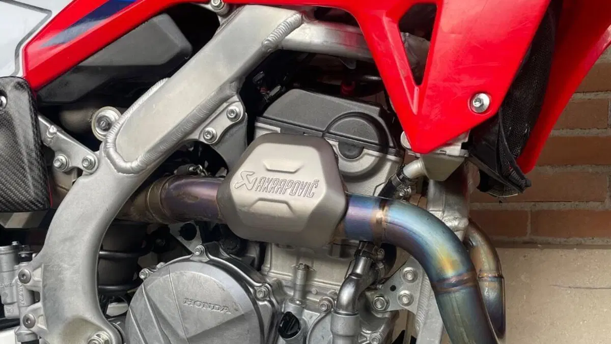 Honda CRF 250R (2023)  (2)