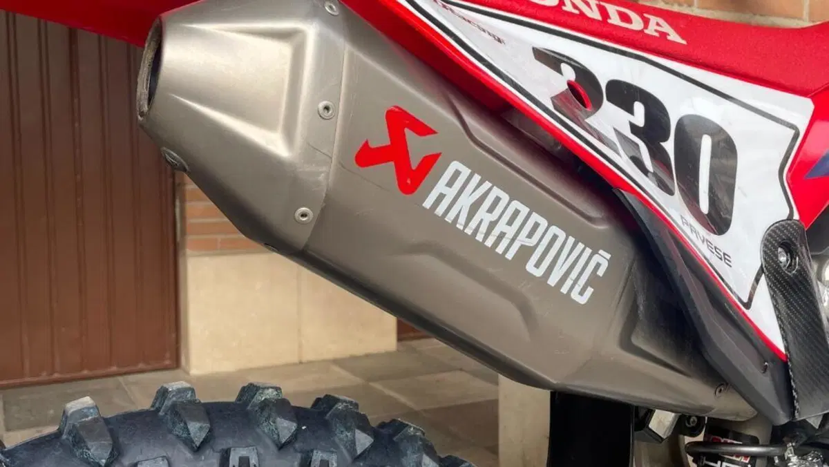 Honda CRF 250R (2023)  (8)