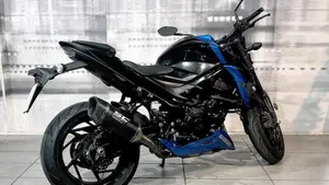 Suzuki GSX S 750 Yugen (2018 - 20)  (8)