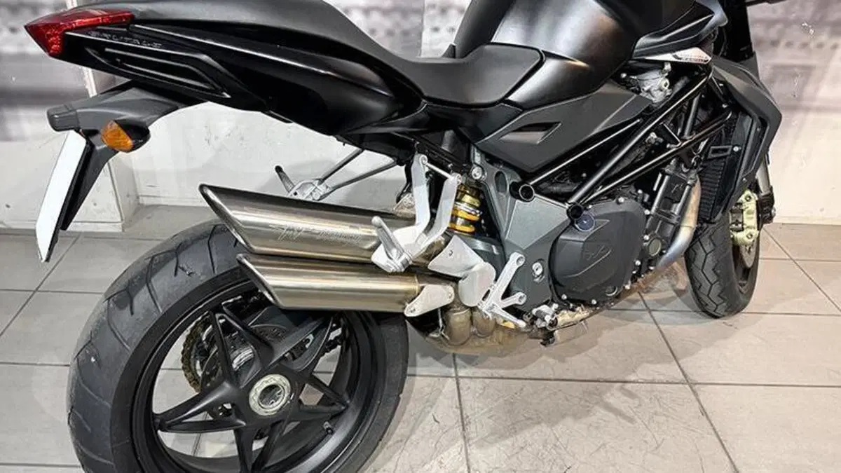 MV Agusta Brutale 920 (2011 - 12)  (3)