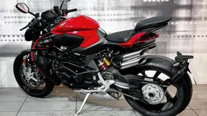 MV Agusta Brutale 1000 RS (2022 - 26)  (2)