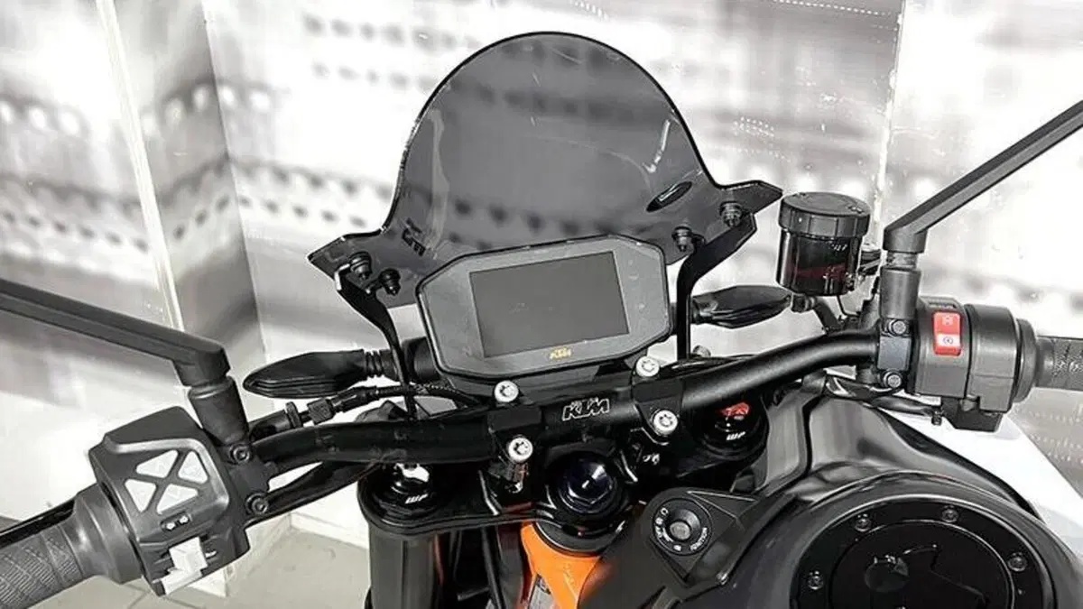 KTM 890 Duke (2021 - 23)  (6)