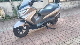 Suzuki Burgman UH 200 (2017 - 20) usata