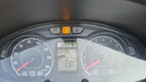 Suzuki Burgman UH 200 (2017 - 20)  (5)