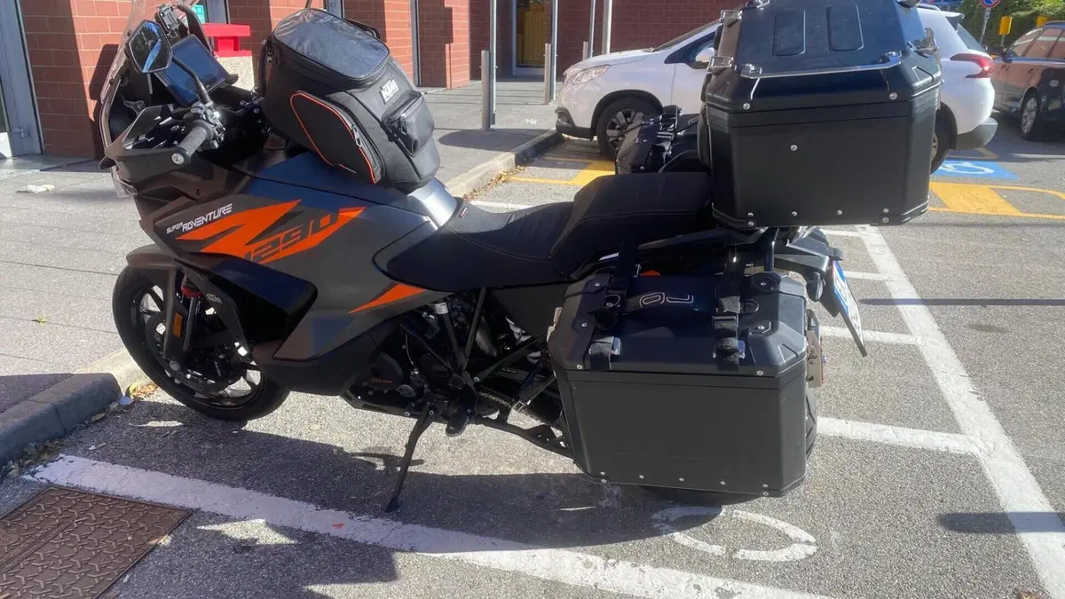 KTM 1290 Super Adventure S (2021)  (2)