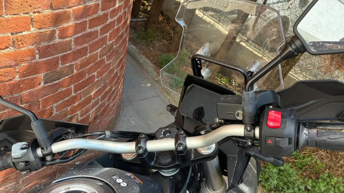 Suzuki V-Strom 800SE (2025 - 26)  (2)