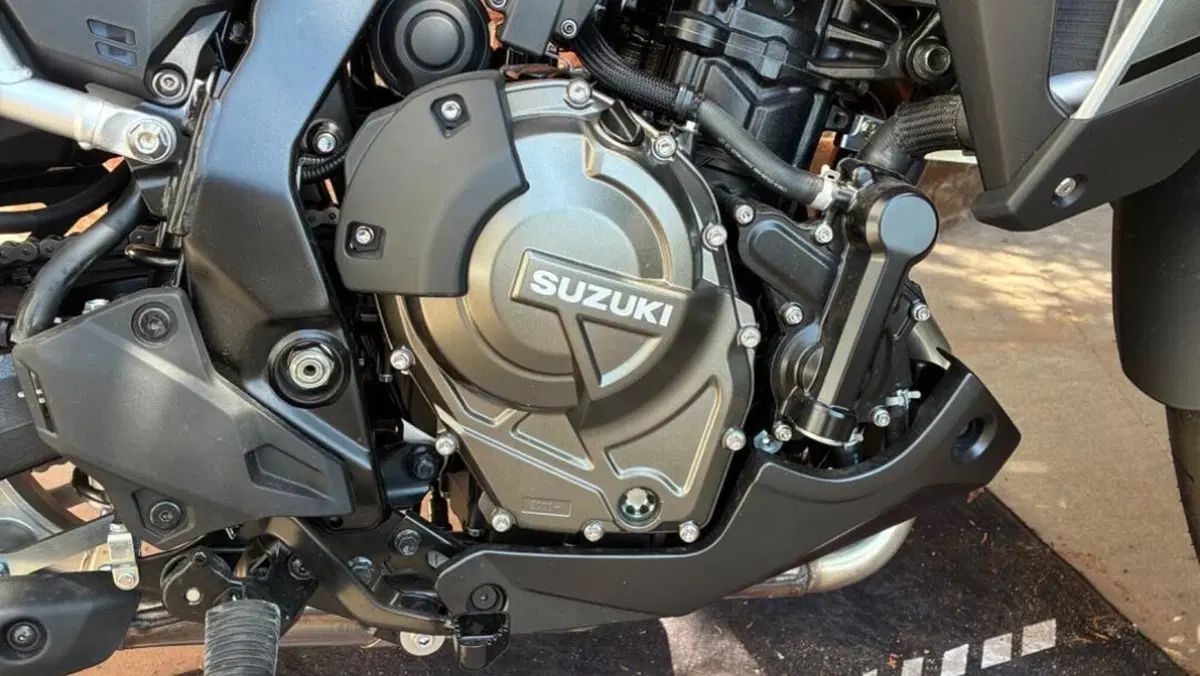 Suzuki V-Strom 800SE (2025 - 26)  (3)