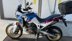 Honda Africa Twin CRF 1000L Adventure Sports DCT (2018 - 19)  (2)