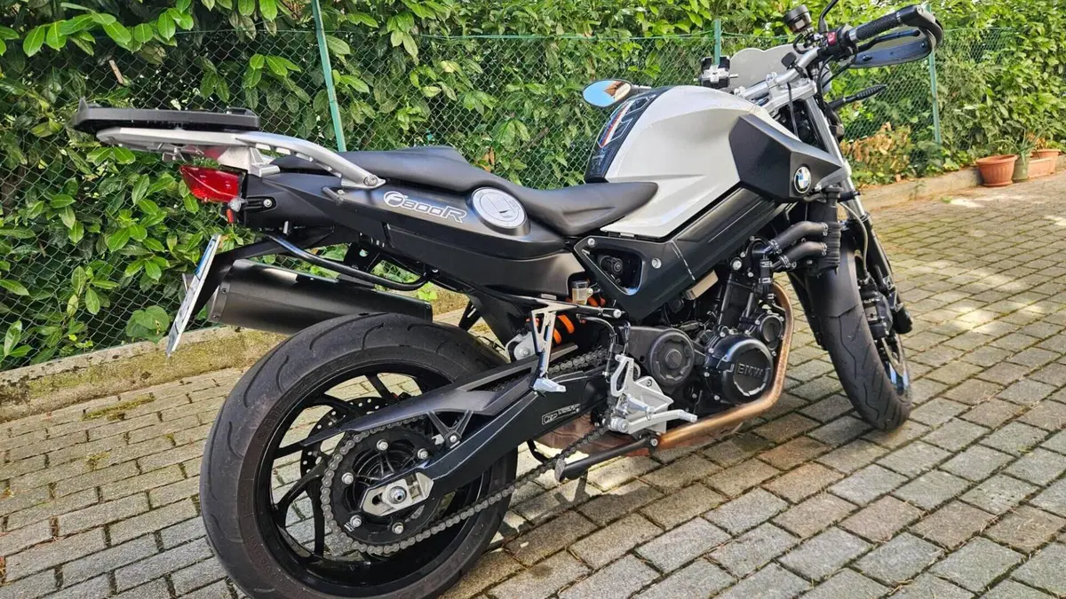 Bmw F 800 R (2009 - 11)  (5)