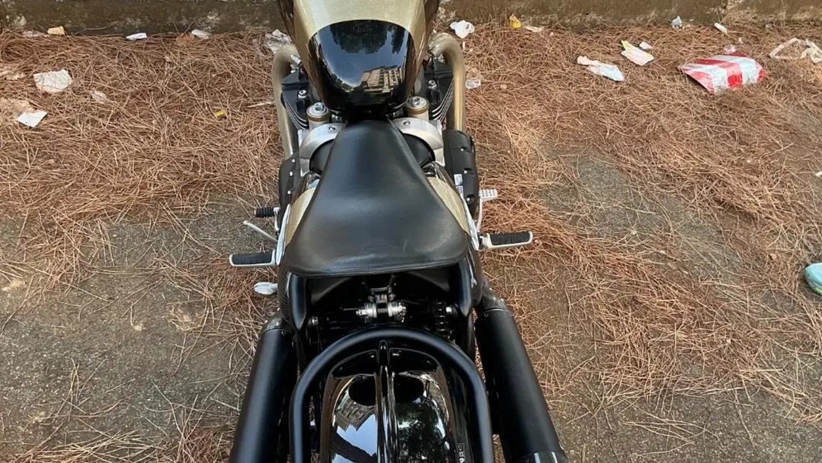 Triumph Bonneville Bobber TFC (2025)  (8)