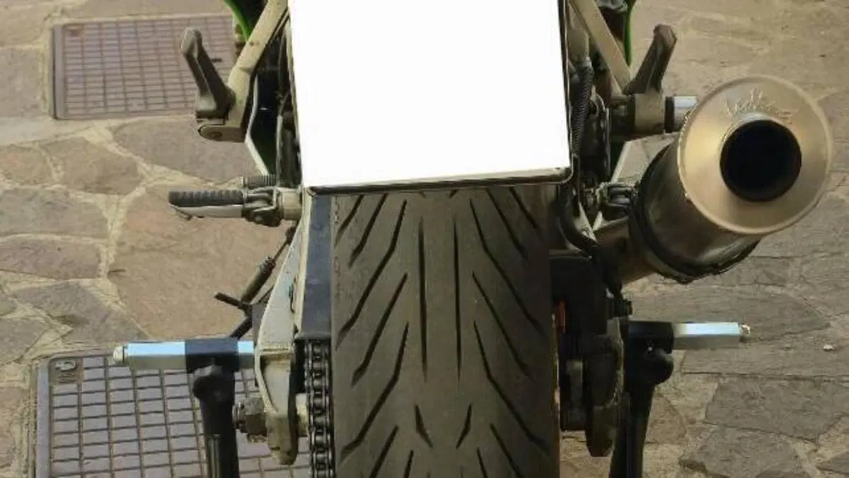 Kawasaki   (4)