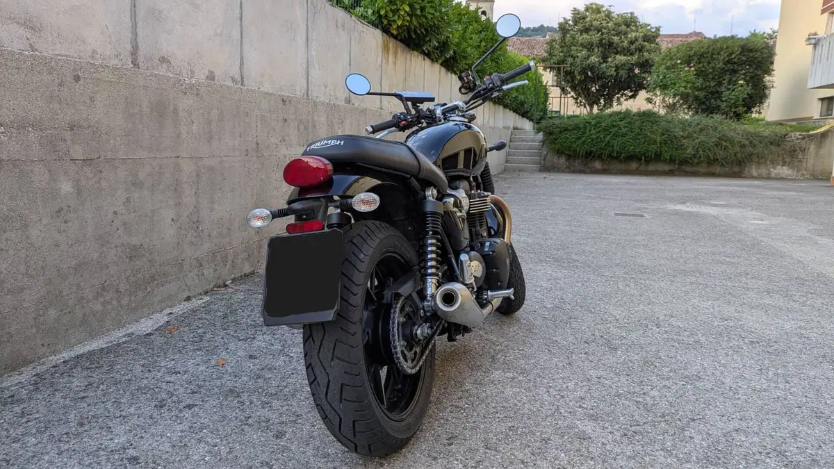 Triumph Street Twin 900 (2019 - 20)  (4)