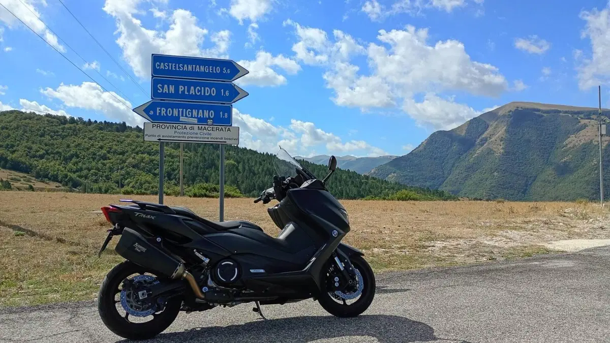 Yamaha T-Max 560 (2020 - 21) 