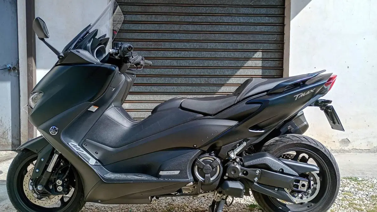 Yamaha T-Max 560 (2020 - 21)  (2)