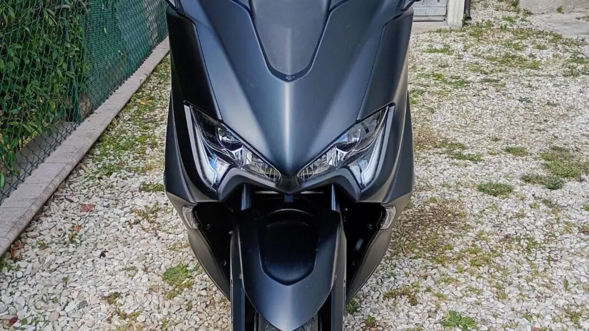 Yamaha T-Max 560 (2020 - 21)  (6)