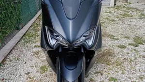 Yamaha T-Max 560 (2020 - 21)  (6)