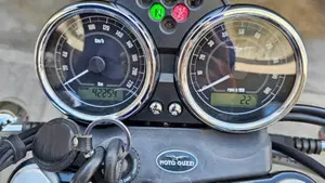 Moto Guzzi V7 Special (2012 - 14)  (7)