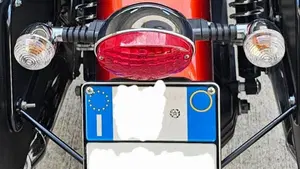Moto Guzzi V7 Special (2012 - 14)  (10)