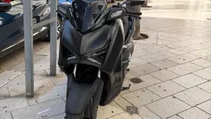 Yamaha X-Max 300 Tech Max (2025 - 26) 