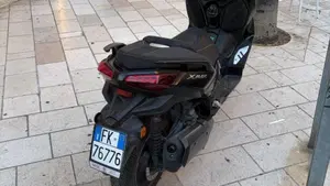 Yamaha X-Max 300 Tech Max (2025 - 26)  (4)