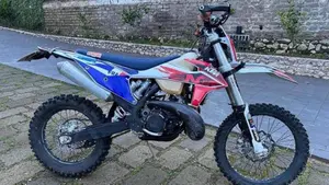 KTM 300 EXC E TPI (2020)  (4)