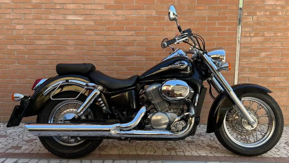 Honda Shadow 750 (2004) 