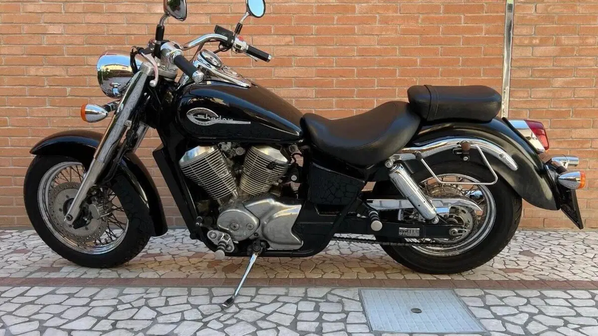 Honda Shadow 750 (2004)  (2)