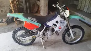 Aprilia   (2)
