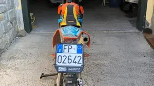 KTM 250 EXC (2006)  (2)