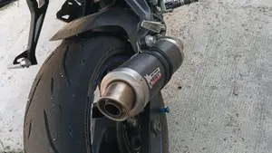 Suzuki GSR 750 ABS (2010 - 17)  (2)