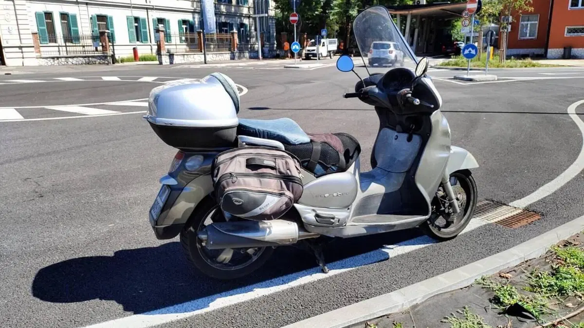 Aprilia Scarabeo 500 (2002 - 06)  (5)