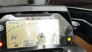 Yamaha MT-10 (2017 - 20)  (3)