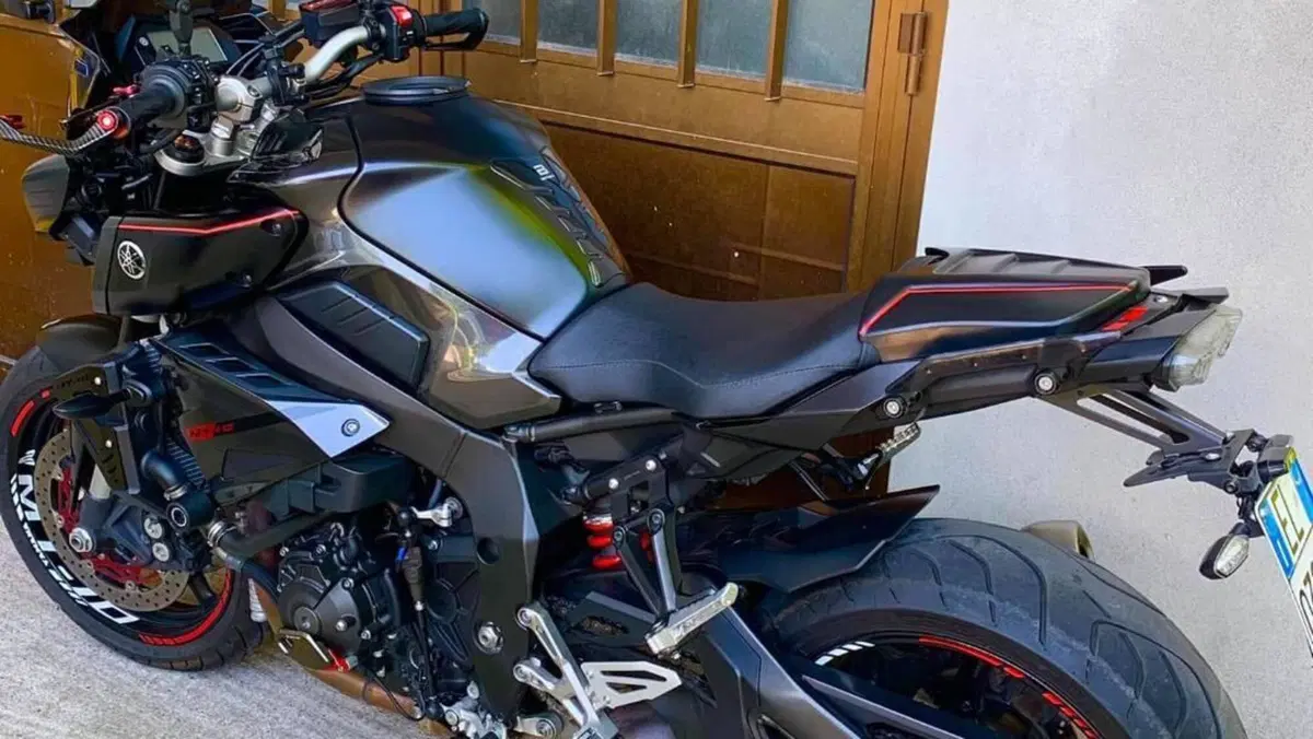 Yamaha MT-10 (2017 - 20)  (5)