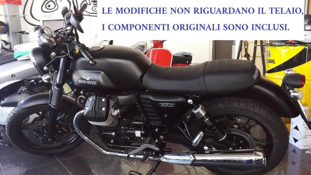 Moto Guzzi V7 II Stone (2015 - 17)  (6)