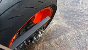 KTM 1290 Super Duke R EVO (2022 - 23)  (16)