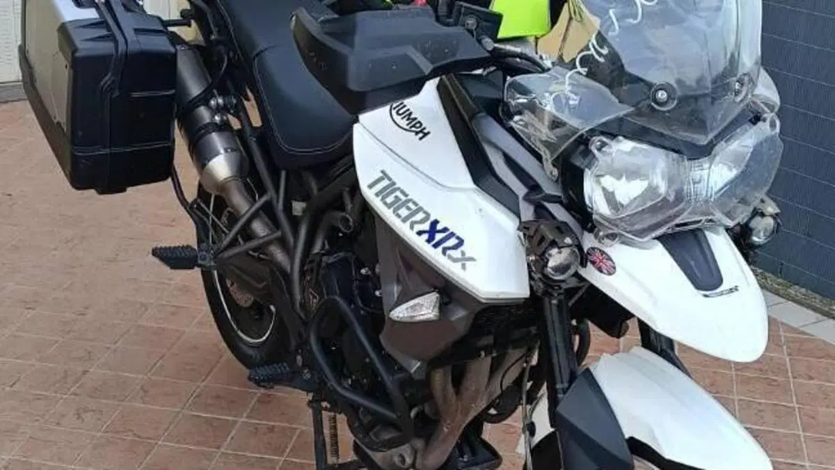 Triumph Tiger 800 XRx (2015 - 17)  (3)